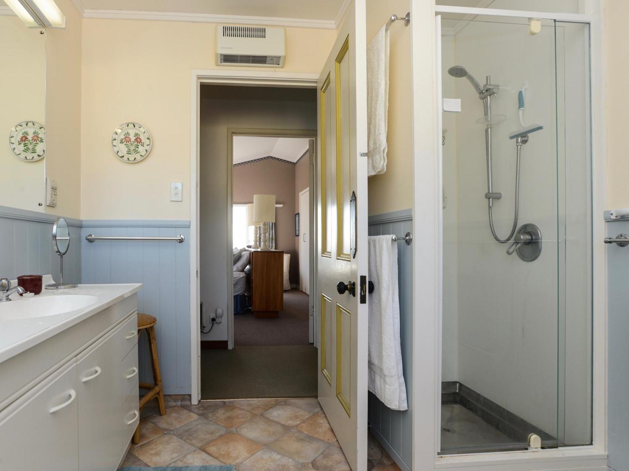 Jacaranda Lodge - Napier Hill Holiday Home Ngoại thất bức ảnh