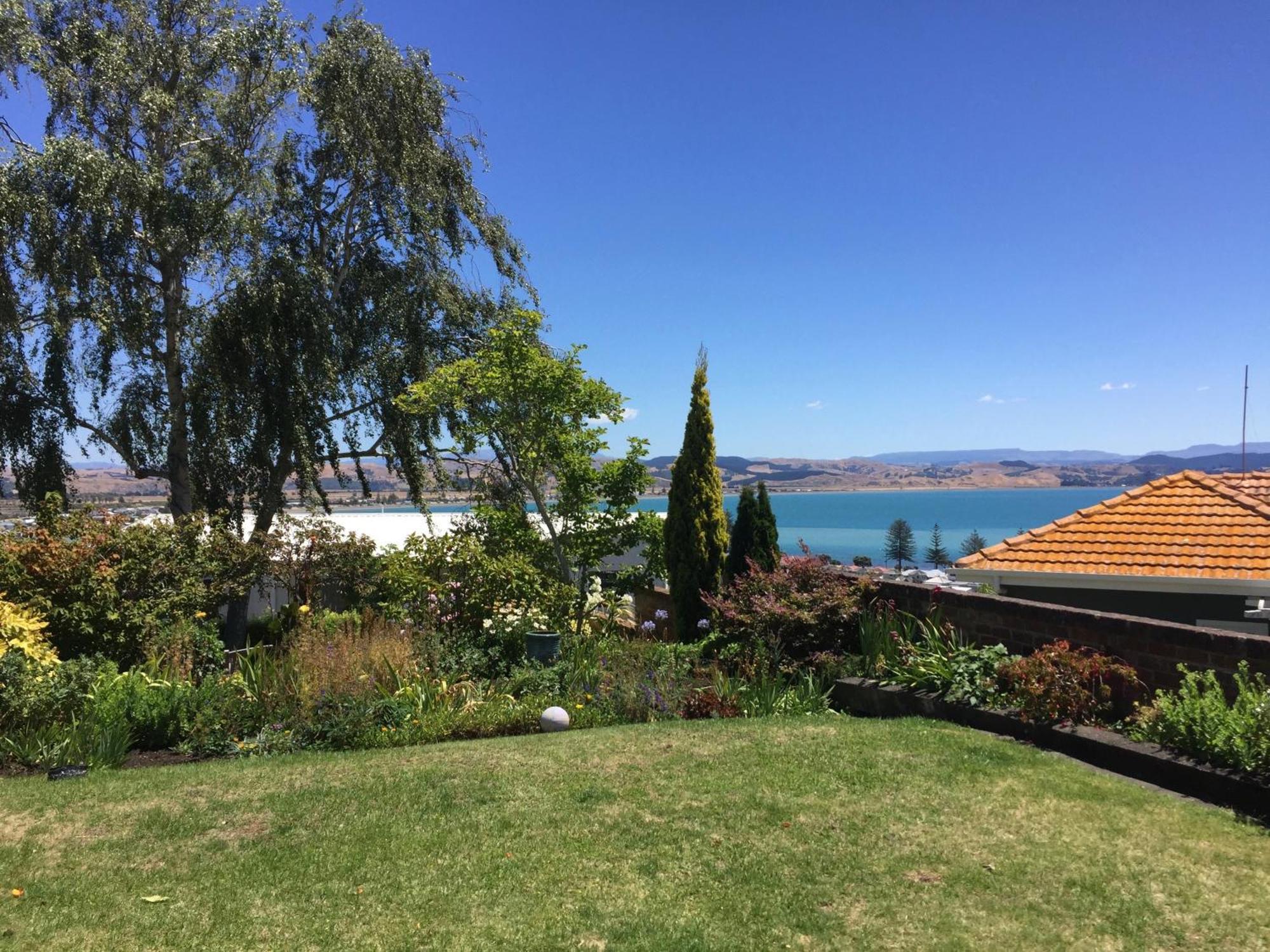 Jacaranda Lodge - Napier Hill Holiday Home Ngoại thất bức ảnh